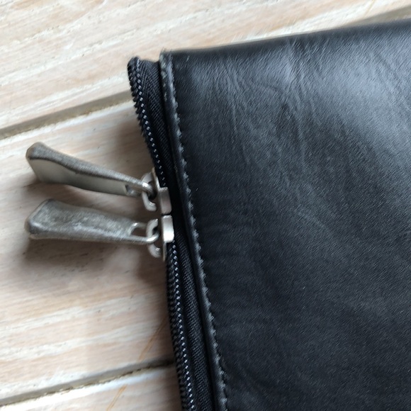 Genuine Leather IPad/ business portfolio - Picture 3 of 10